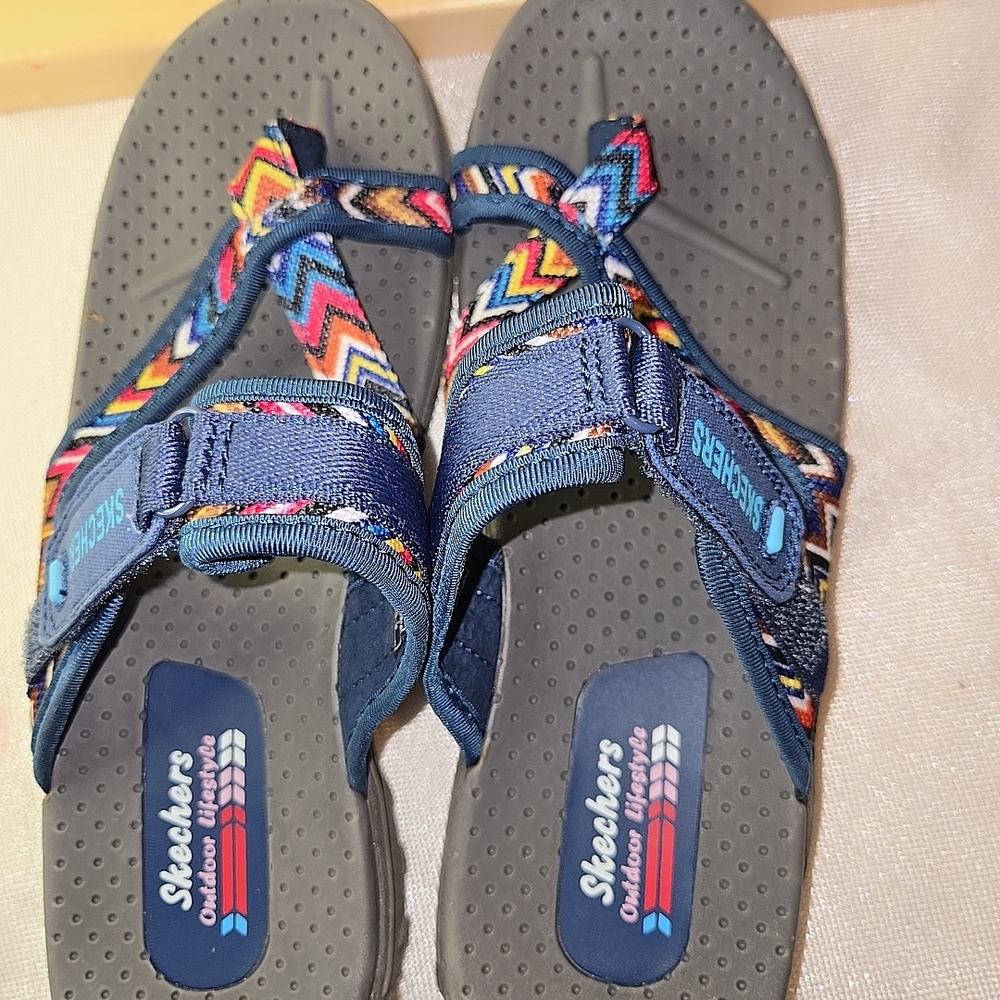 Skechers Colorful Zigzag Sandals